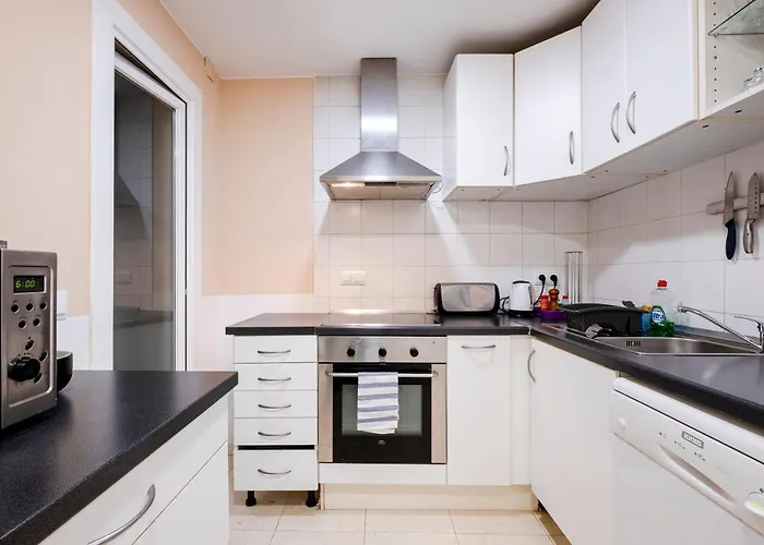 Three Bedroom Apartment In Sants